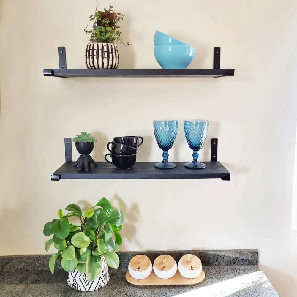 Prateleira de Madeira Envelhecida com Mão Francesa Invertida Decora Lar