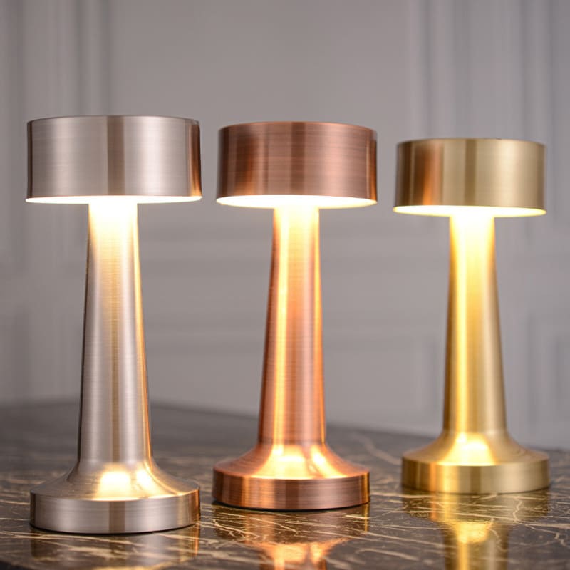 Luminária de Mesa LED Retrô Recarregável com Controle de Intensidade Decora Lar