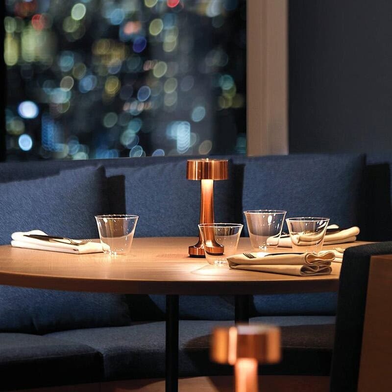 Luminária de Mesa LED Retrô Recarregável com Controle de Intensidade Decora Lar